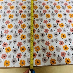 折りたたみテーブルの画像