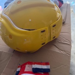 他の掲載品まとめて優先限定  子供用スケーターヘルメット　肘　膝　プロテクターの画像