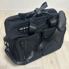 キャスター付き　ビジネスバッグの画像
