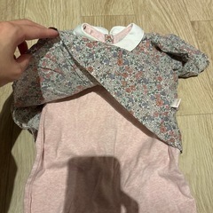 GAP ロンパース　70センチの画像