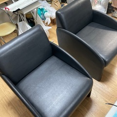 まだまだ使えるひとり掛けソファー
ふたつの画像