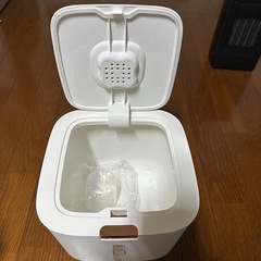 5キロ用お米ストッカー新品未使用の画像