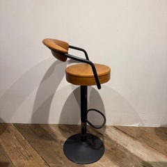 【在庫8あり】
カウンターチェア　キャメル　の画像