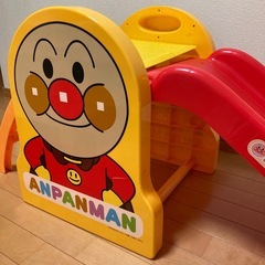 アンパンマン　　滑り台の画像