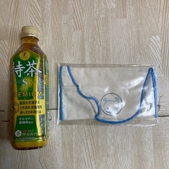 【新品・未使用】無添加ダブルガーゼ　汗とりパッド　くじら　人気の画像