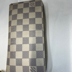 
LOUIS VUITTON ルイヴィトン ダミエアズール ジッピーウォレット ラウンドファスナー 長財布 メンズ レディース ホワイト ジャンク品 の画像