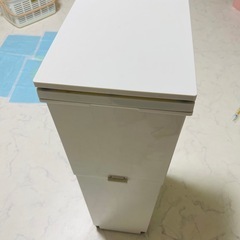 ゴミ箱の画像