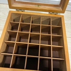 ドテラ　オイル収納木箱&空き瓶12本の画像