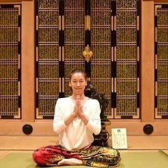 ご祈祷とヨガの画像