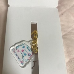 シナモン　ファミマ限定　アクキー3種の画像