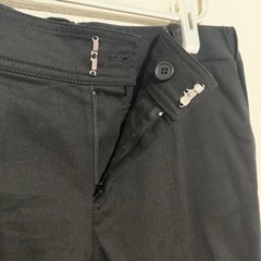 【美品】ボトムス ズボン ブラック 黒 ストレッチパンツ ストラップ柄 3Lの画像