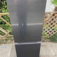 【23区近隣配送設置無料 】 H877超美品 HITACHI 2023年製 154L 冷蔵庫 シルバー系  の画像