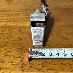 THE ACME THUNDERER ビンテージホイッスルの画像