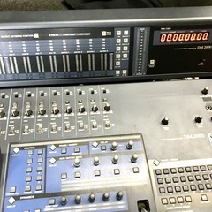Yamaha DM2000デジタルミキサーの画像