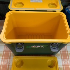 DAWIN クーラーボックス 22L  テーブルの画像