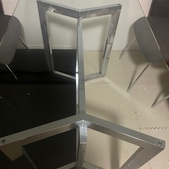 ダイニングテーブル&イス4脚セットの画像