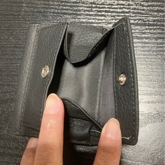 三つ折り財布　新品　黒
の画像