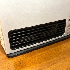 美品 リンナイ ガスファンヒーター RC-U4001E 都市ガス ガスコード付きの画像