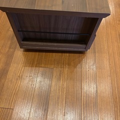 収納付きテーブルの画像