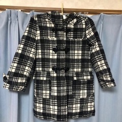 イングファースト　コート2枚、セーター2枚、カーディガン1枚、のSETの画像