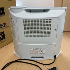 加湿セラミックファンヒーター（シャープ）の画像