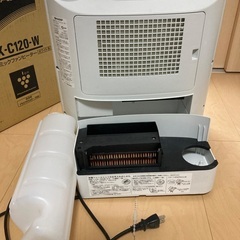 加湿セラミックファンヒーター（シャープ）の画像