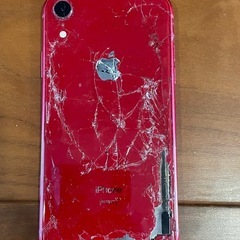 iPhoneXR レッド 128gb 背面割れありの画像