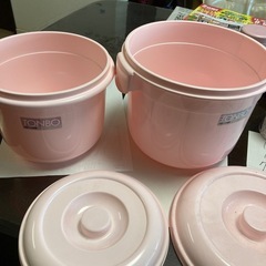 未使用　美品　容器２つまとめての画像