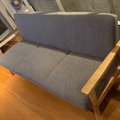 ３人掛け　
ソファーの画像