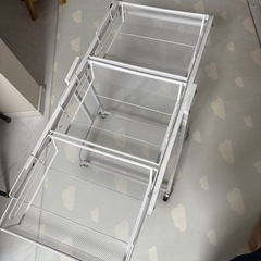 3段ラックの画像