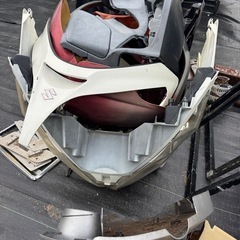 スカイウェイブ250CJ44〜46外装パーツの画像