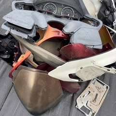 スカイウェイブ250CJ44〜46外装パーツの画像