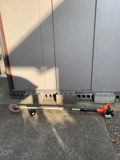 話し中　草刈機