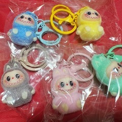 ラブブLABUBU キャラクターキーホルダー　大人気ぬいぐるみ5個セットの画像