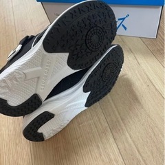 新品未使用　箱つき　20センチ　スニーカー　スパットシューズの画像