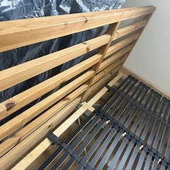 IKEA ダブルベッドフレームの画像