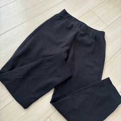 150センチ　UNIQLOパジャマの画像