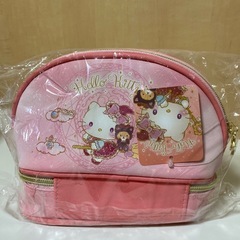 サンリオ　ハローキティまじかる2段ポーチの画像