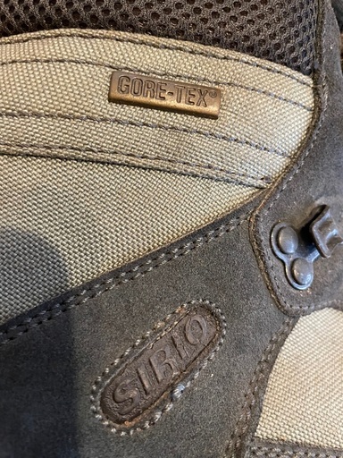 GORE-TEX SIRIO 27.5cmトレッキングブーツ