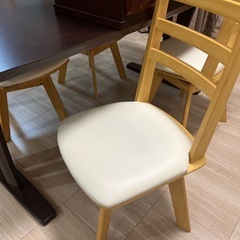 ニトリ◆ダイニングテーブル+椅子4脚セットの画像