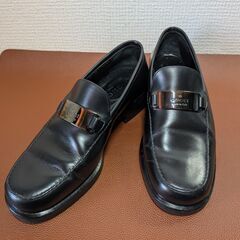 今回は、花巻市のお客様より GUCCI　ローファーを出張買…
