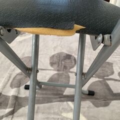 【無料】シンプルな椅子を差し上げますの画像