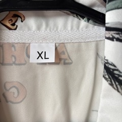 アロハシャツ　葉っぱの画像