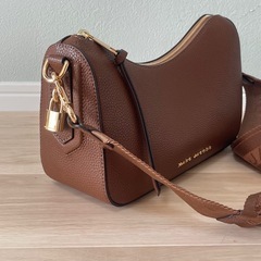 マークジェイコブス MARC JACOBS バッグ クロスボディ ザ・カーブの画像