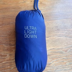 UNIQLOウルトラライトダウン中古の画像