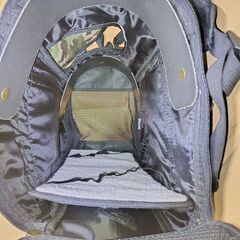 ポンポリース　pompreece　ペット用　子犬　子猫　迷彩　キャリーリュック キャリーバッグ 2Way 防災 災害　ショルダーバッグの画像