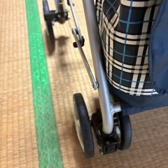 シニアカート　介護の画像