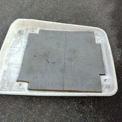 トラクター用屋根 亀裂有りの画像