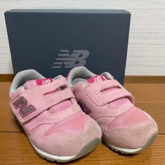 Miki House Mizuno コラボ、コンバース、ニューバランス4足セットの画像
