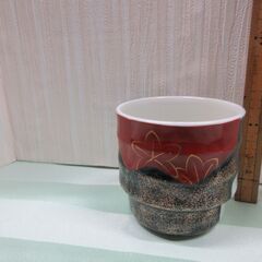 紅葉柄の湯飲みです。取りに来て頂ける方希望ですの画像